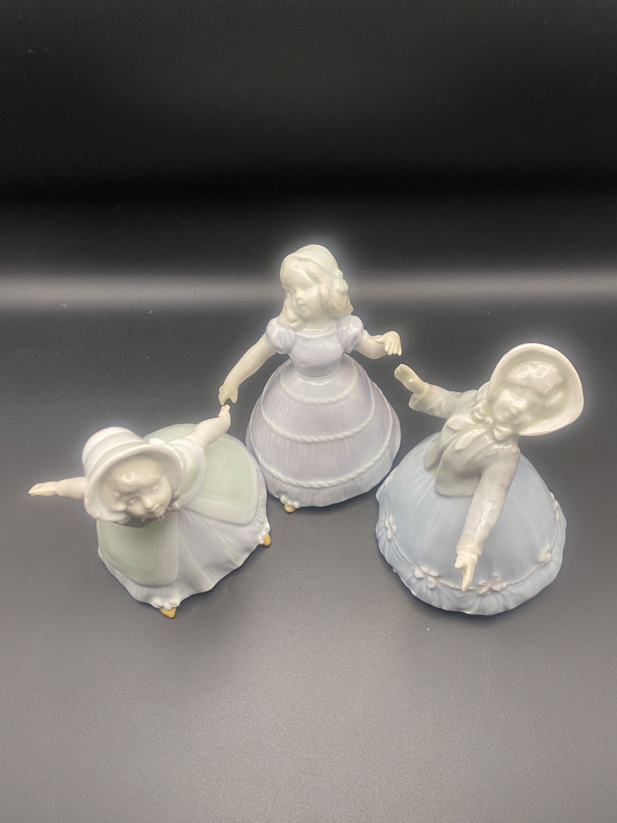 Gebruder Heubach LOT of 3 Dancing Girls group porcelain figurines Antique/0709
