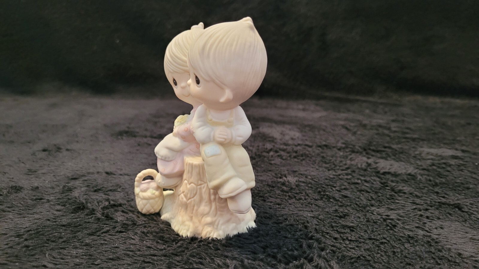 Enesco Precious Moments Love One Another Figurine Jonathon and David 1976 E1376
