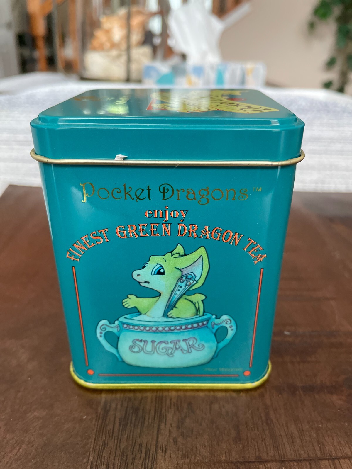 2001/2002 Whimsical World of Pocket Dragons ~ Time for Tea ~ With Tin and Pin