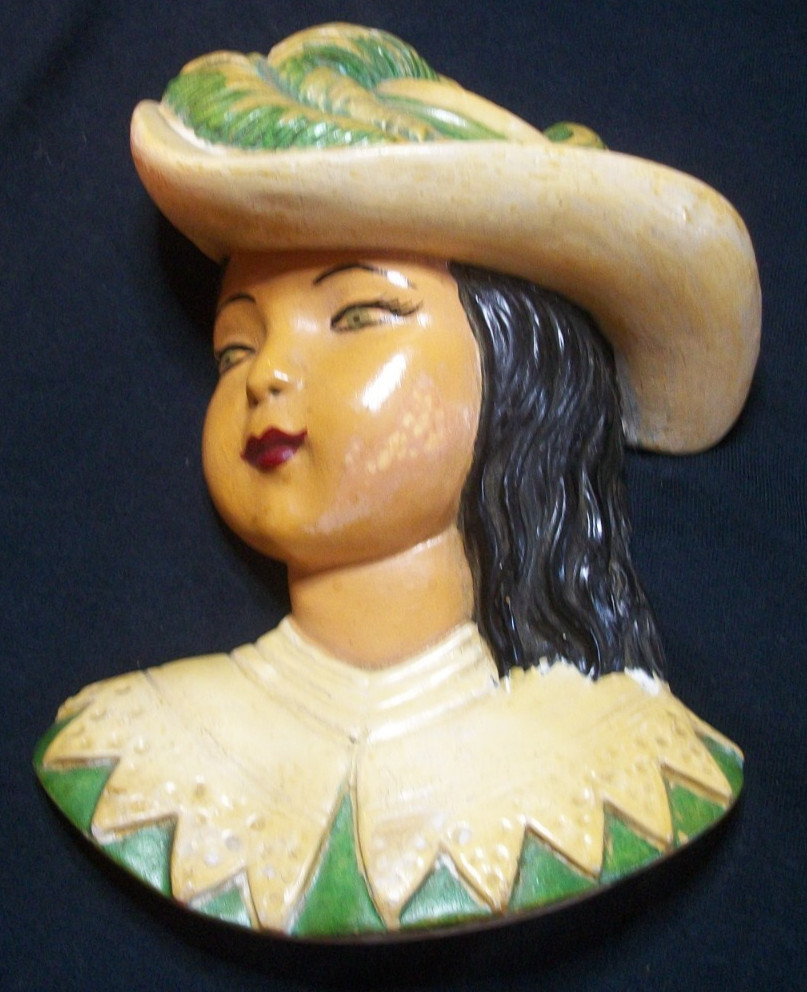 VINTAGE 40s-50s SPANISH GIRL CHALKWARE HEAVY WALL PLAQUE NOSTALGIC FARM ESTATE