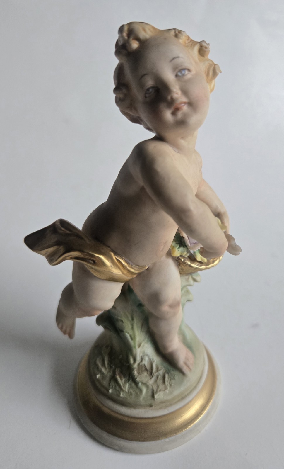 2 ANTIQUE BEAUTIFUL GERMANY CHERUB PUTTI FIGURINE SET MARKED GOLD GILT, 1 AS IS