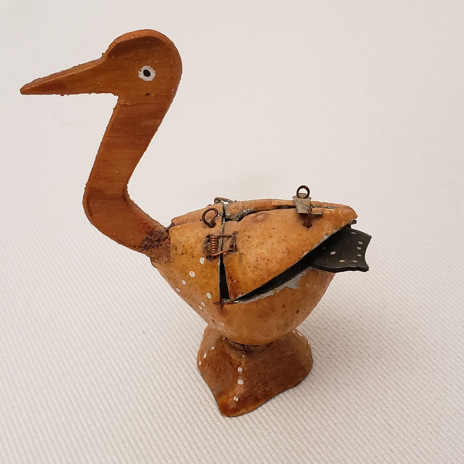 RARE Vtg bird nut Diorama Wedding Scene Bride & Groom MEXICO Outsider Folk Art