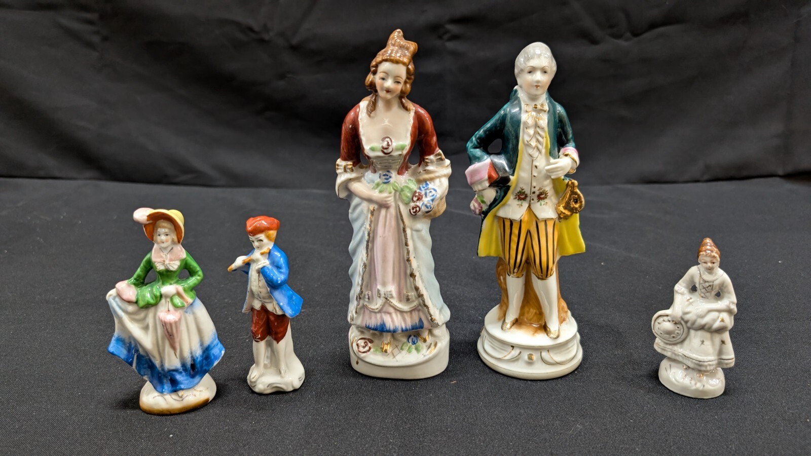 MCM Vintage Colonial Dressed Men and Women Figures Handpainted Made in Japan