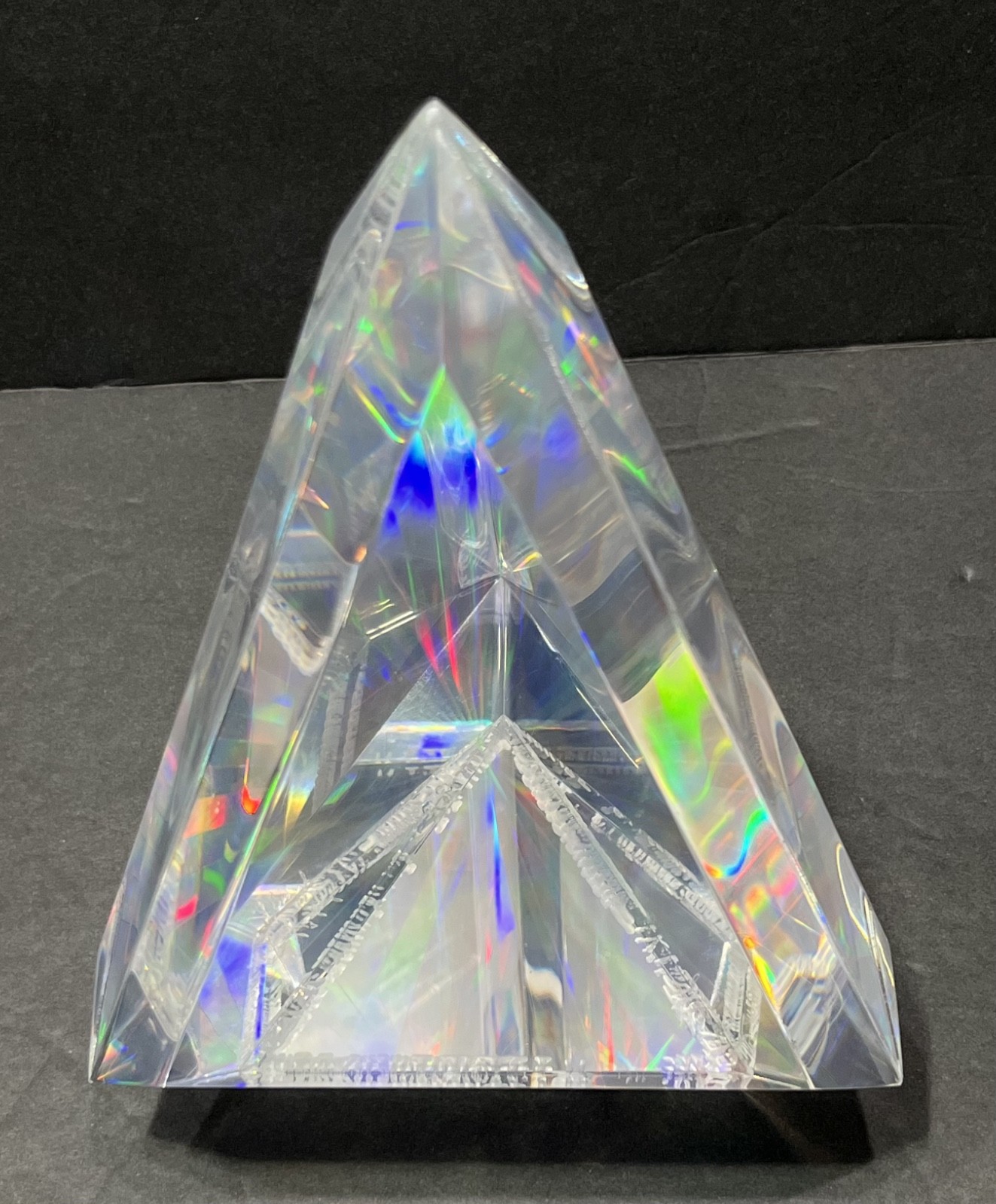 1983 J. Bedard Signed 8″ Tall Acrylic Pyramid Prism Sculpture