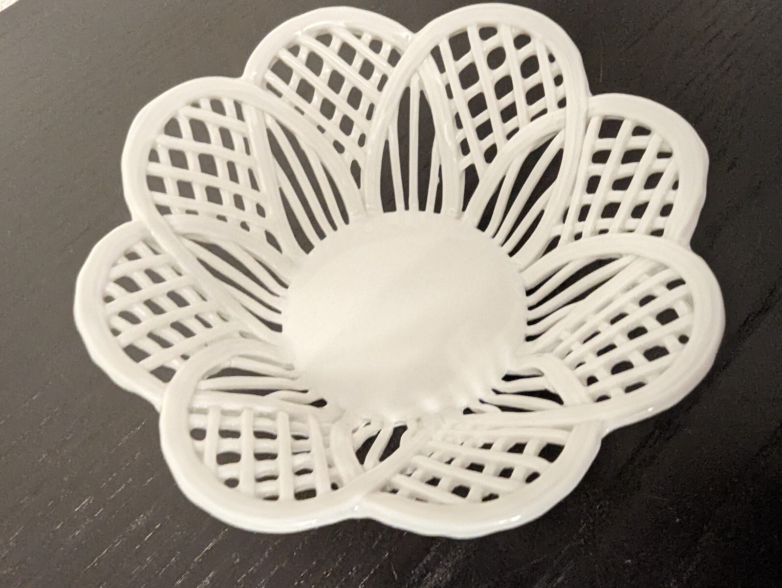 RomAmerica Fine Porcelain Delicate Small Lace Bowl, 4″ dia. Romania 2000