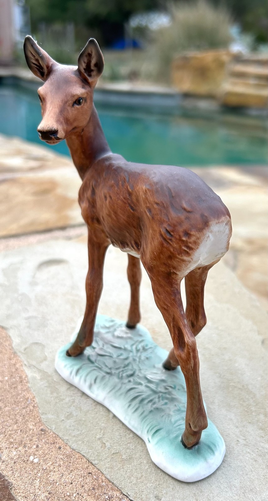 Vintage goebel deer 35009-15 W. Germany 1977 Pristine 6 X 6 Goebel Bee Mark