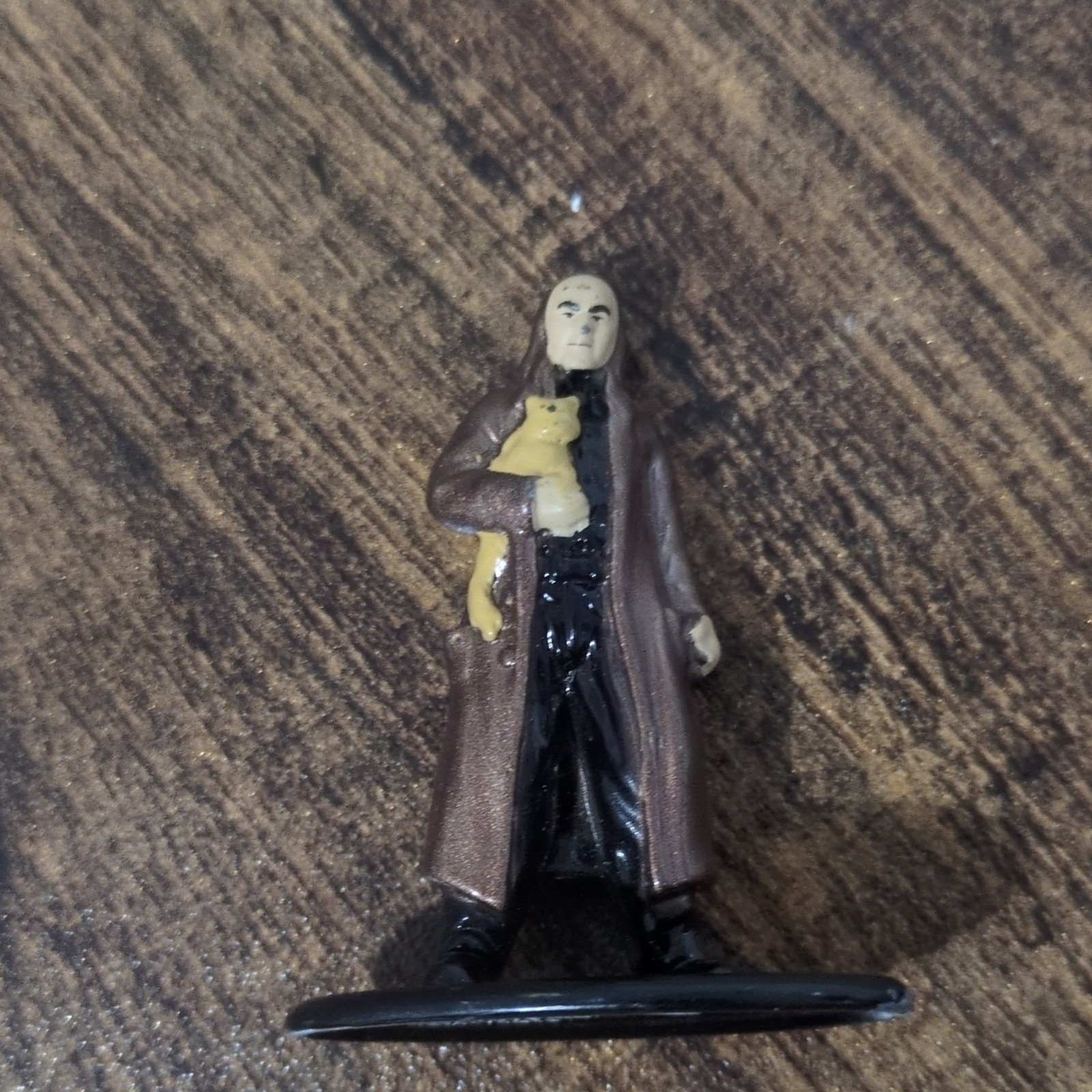 Jada Toys 2 in Man Figurine Brown Coat Plastic 3D Effect Movies Theme