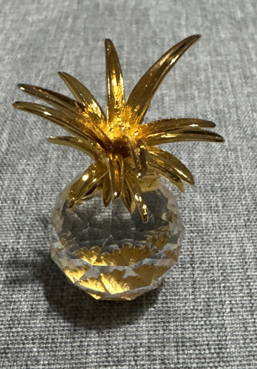 Swarovski Crystal Trimlite 3″ Pineapple with Goldtone Accent Set On A Leaf Base