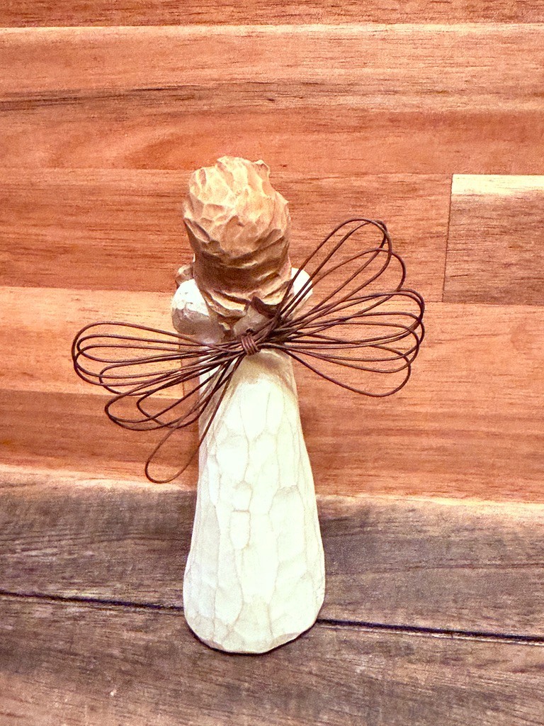 Willow Tree Angel of Friendship & Angel of Freedom Figurine Bundle – Lot of 2