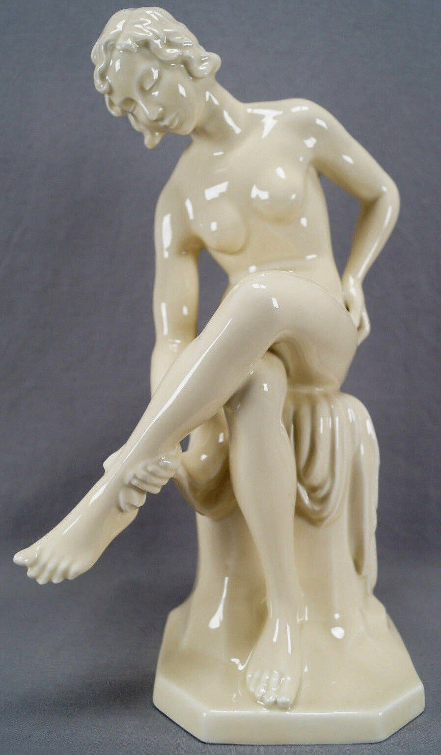 Neu Tettau Gerold Large 13 1/4 Inch Tall Nude Female Figurine Circa 1920 – 1937