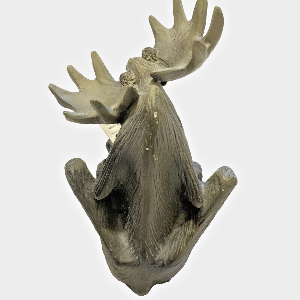 Vintage Bear Foot Moose & Big Sky Carvers to Amuse Cabin 6.2″T Figurine