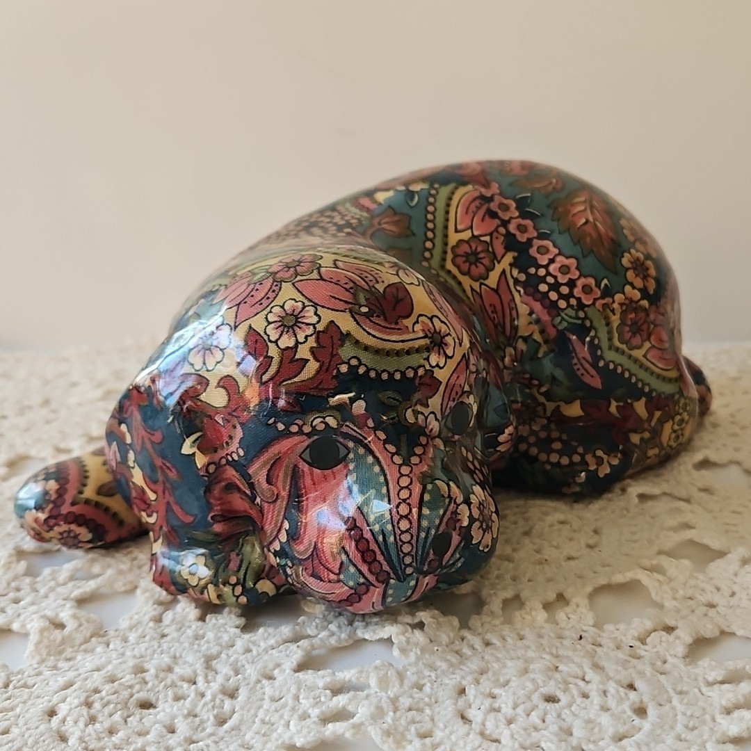 VTG Glazed Decoupage Fabric Floral Patchwork Ceramic Puppy Dog Foam Bottom 8″x5″