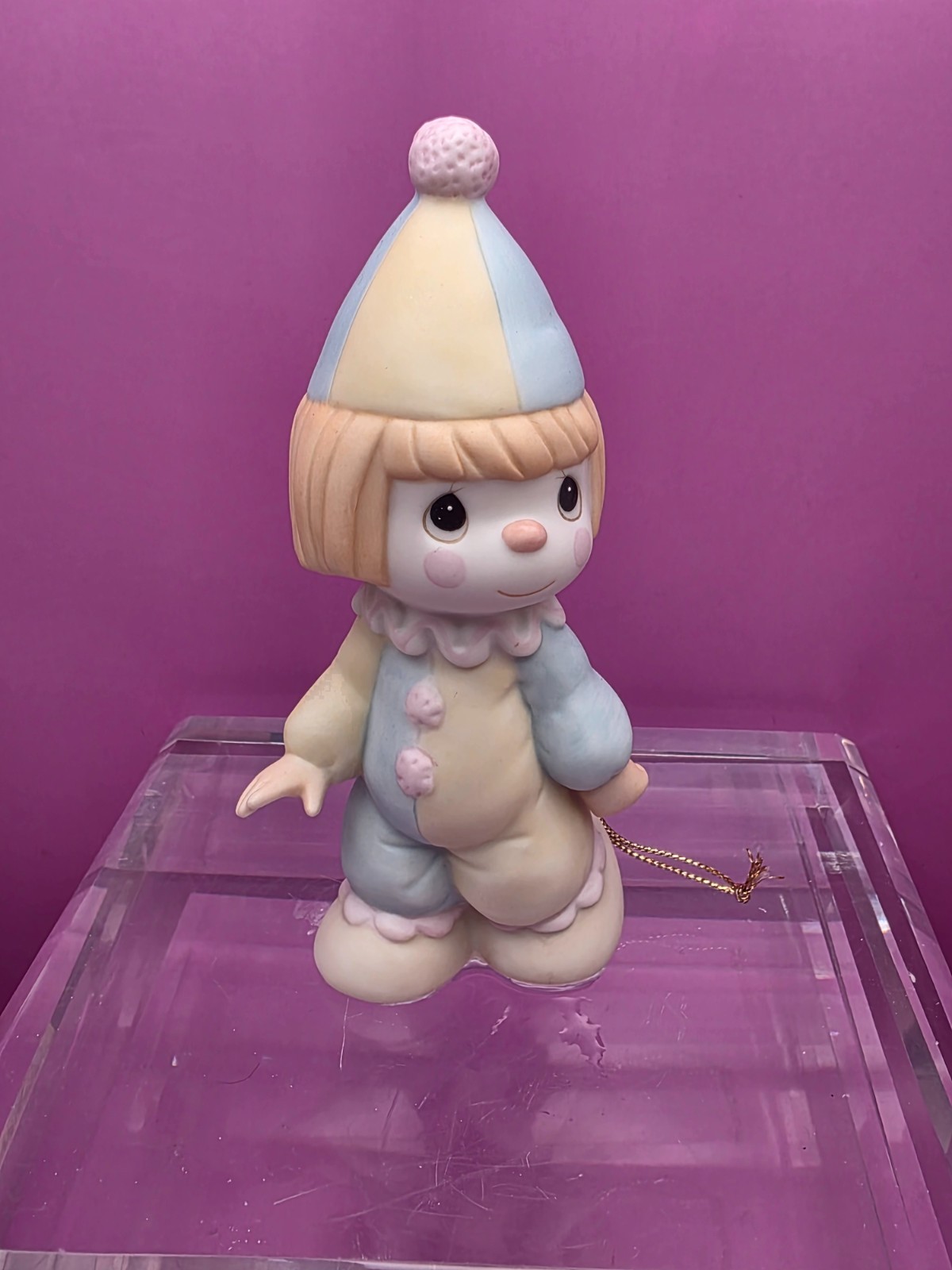 Precious Moments FiGURINE “Bless The Days Of Our Youth” 1985 ENESCO 16004 B-DAY