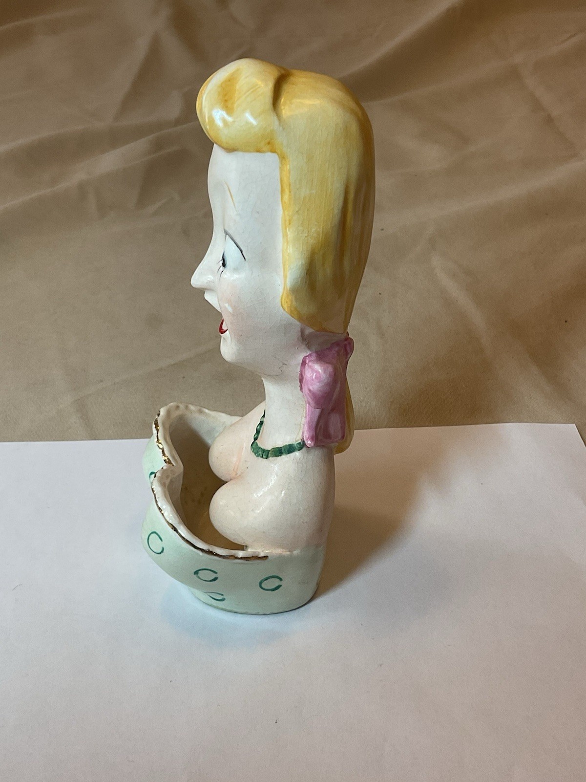 Vintage DAVAR LADY Woman Head Figurine Ashtray 5.5 Inches Tall Made In Japan