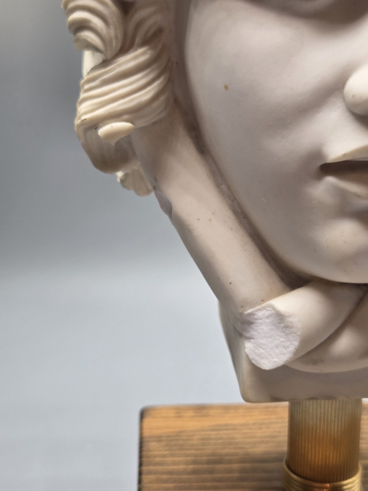 A Giannelli Sculpture Medusa Head Italy 1999 Signed Limited Edition