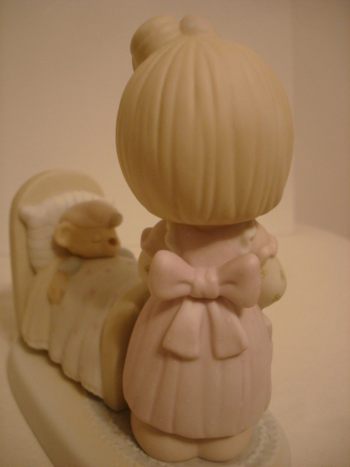 1986 Precious Moments Porcelain Figurine MAKE ME A BLESSING w/BOX Enesco