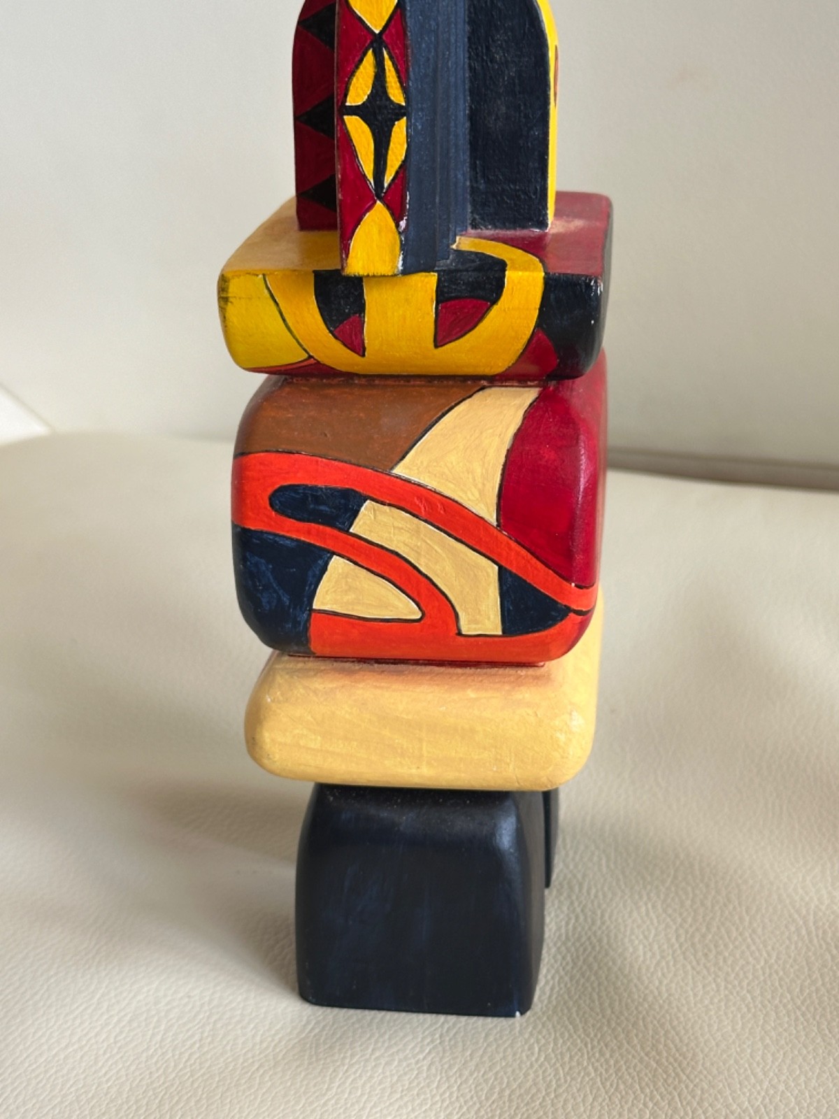 MATEO ALBUQUERQUE N.M. FOLK ARTIST VINTAGE HAND CARVED WOODEN FIGURE PAINTED8.5″