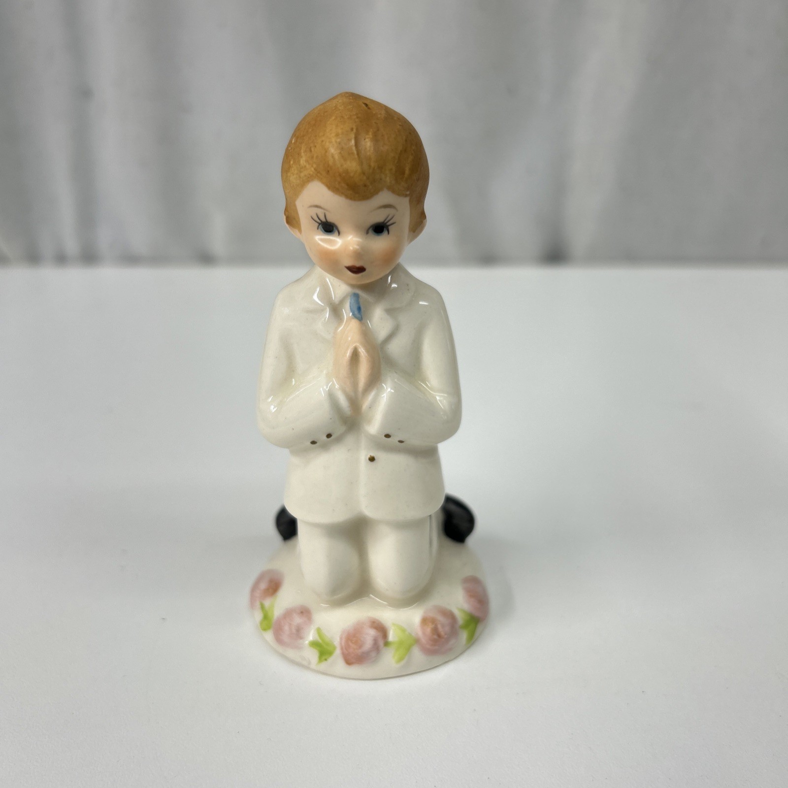 Vintage 1950’s LEFTON Praying Boy Kneeling Religious Figure Ceramic 4” H Taiwan