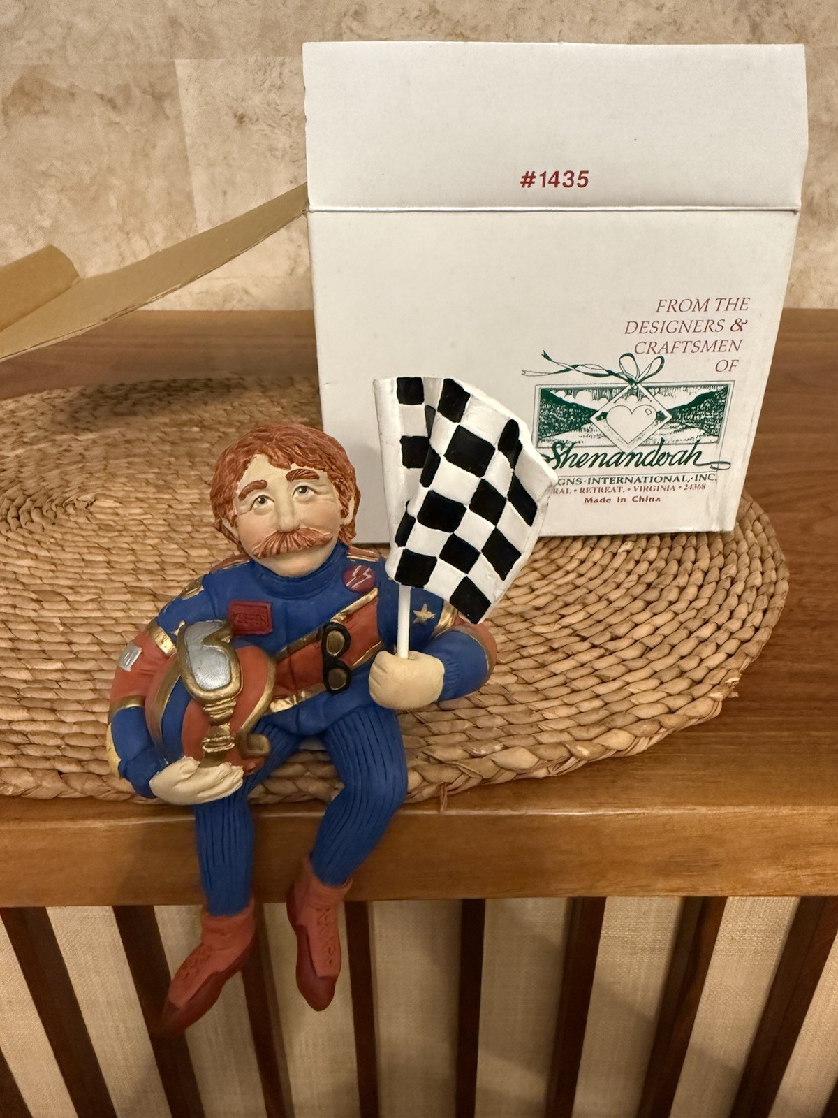 Keeper Of The Checkered Flag Figurine Shenandoah Designs # 1435 Open Box