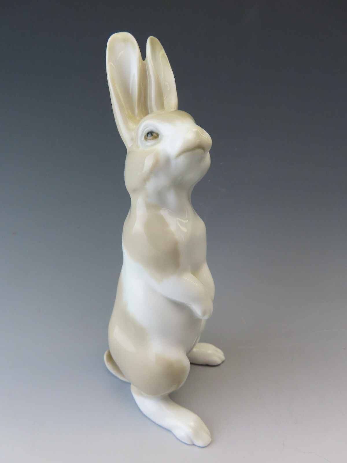 Lladro Standing Rabbit by Fulgencio Garcia 1958-1960 6″ tall impressed mark