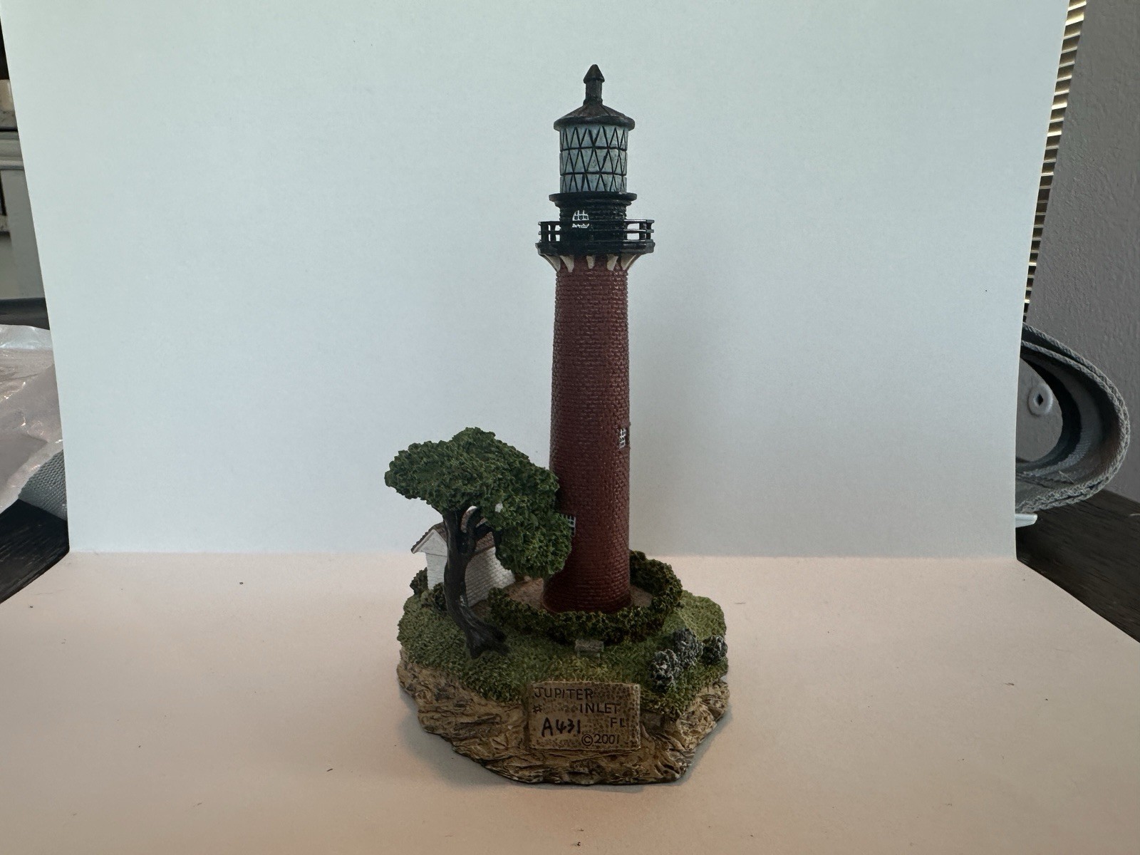 Vintage Harbour Lights Premium Lighthouse Lot of 3 – Pristine Limited Editions