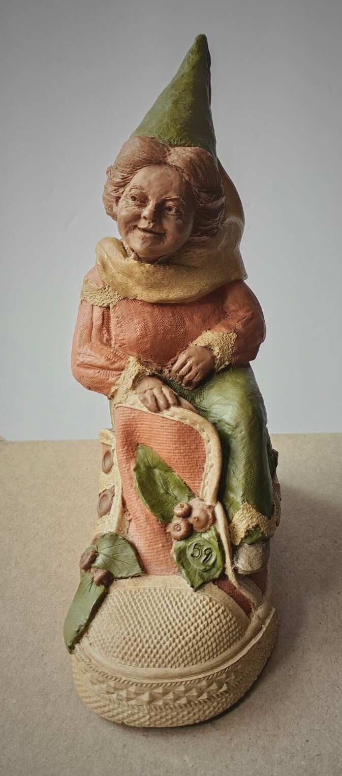 Tom Clark Gnome Cindy Sculpture Figurine (265)