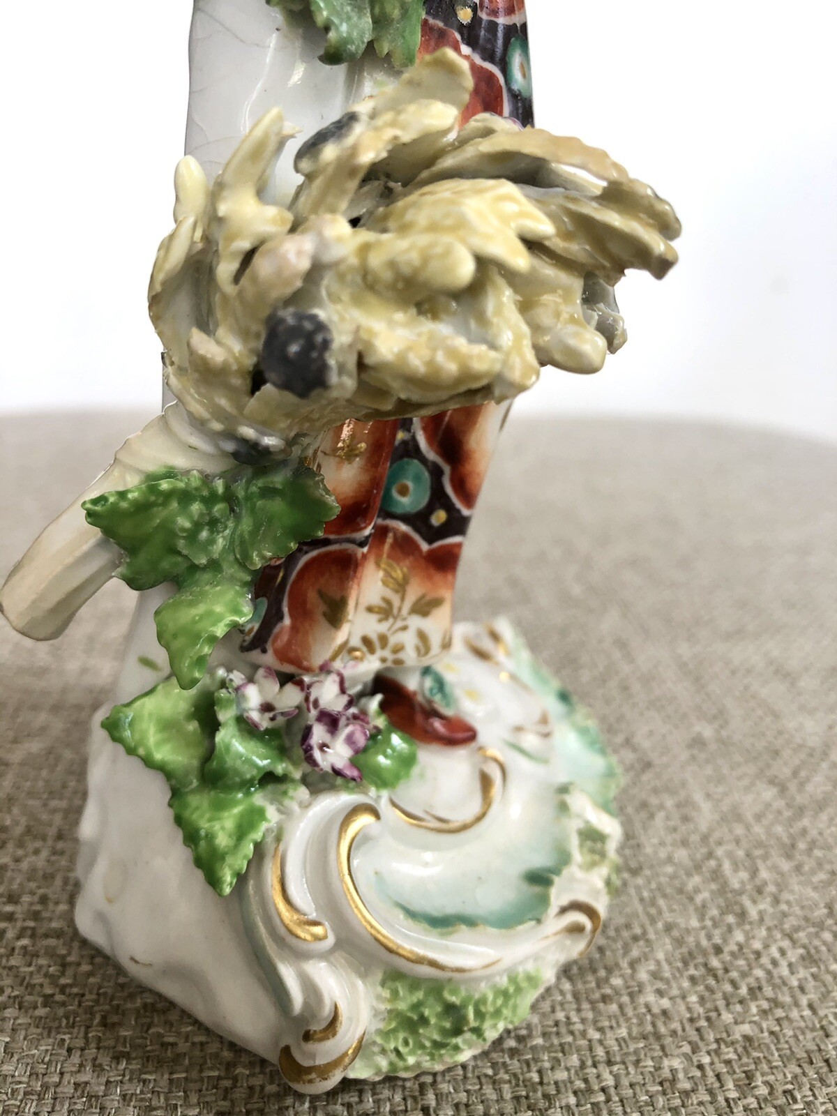 Circa 1752-1756 18 Century Red Anchor Chelsea England Porcelain Lady Figurine