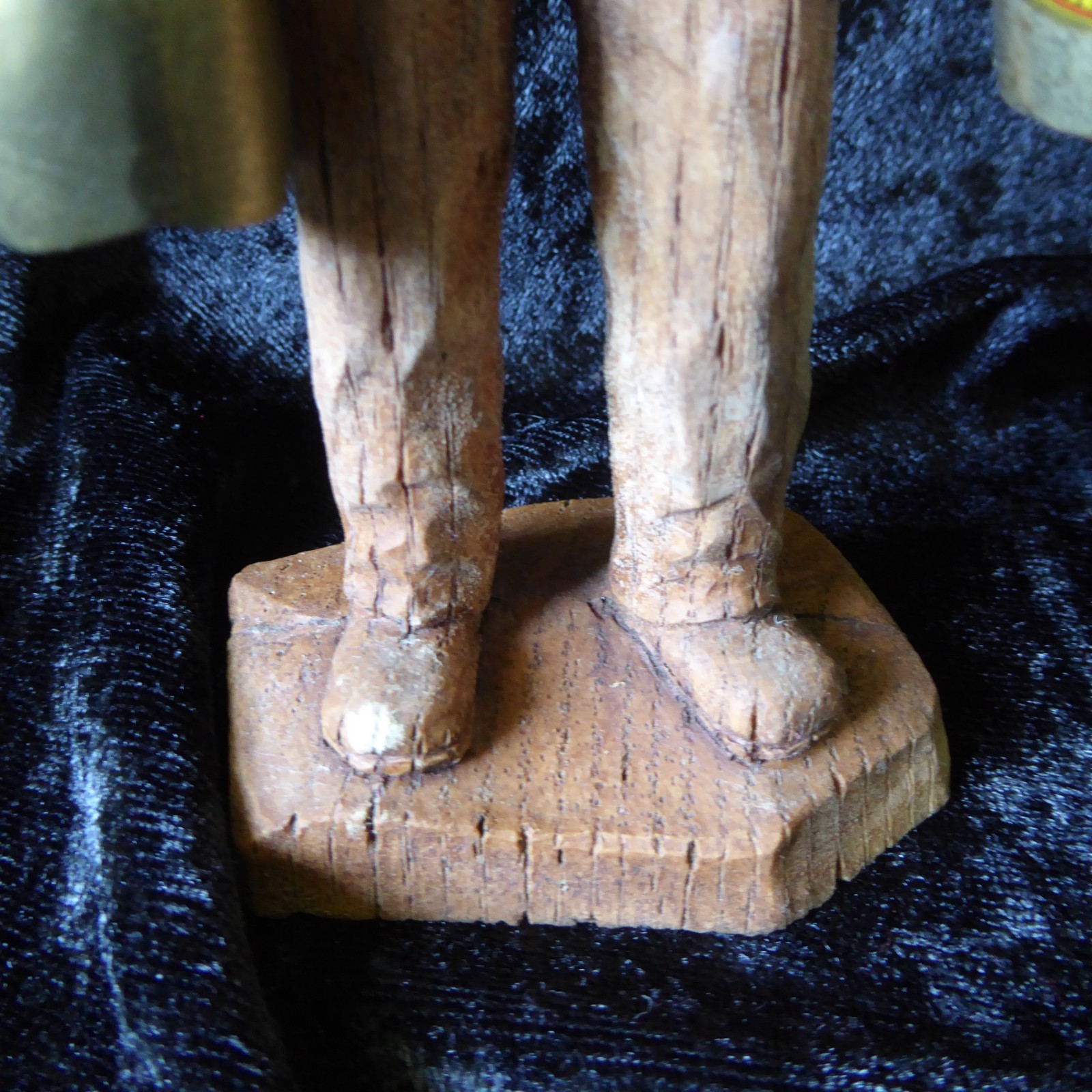 Vintage Hand Carved Wooden Swiss Man Holding Cow Bells Figure 7″ Tall