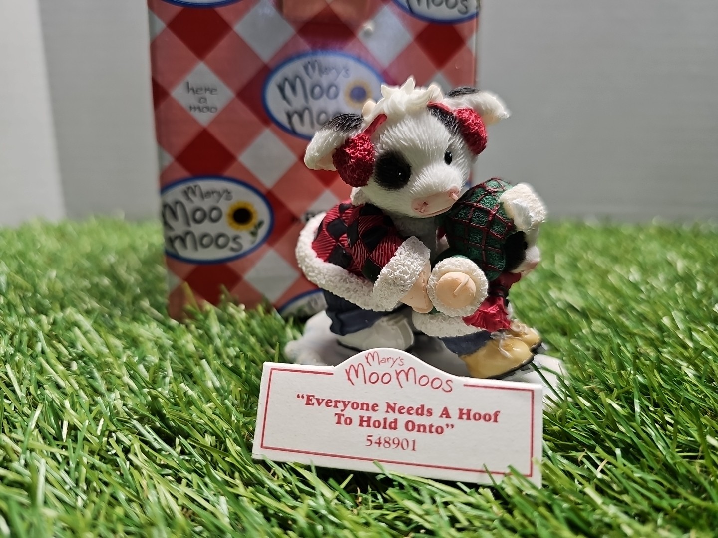 Vintage 2000 Enesco Mary’s Moo Moos “Everyone Needs A Hoof To Hold Onto” Dbl