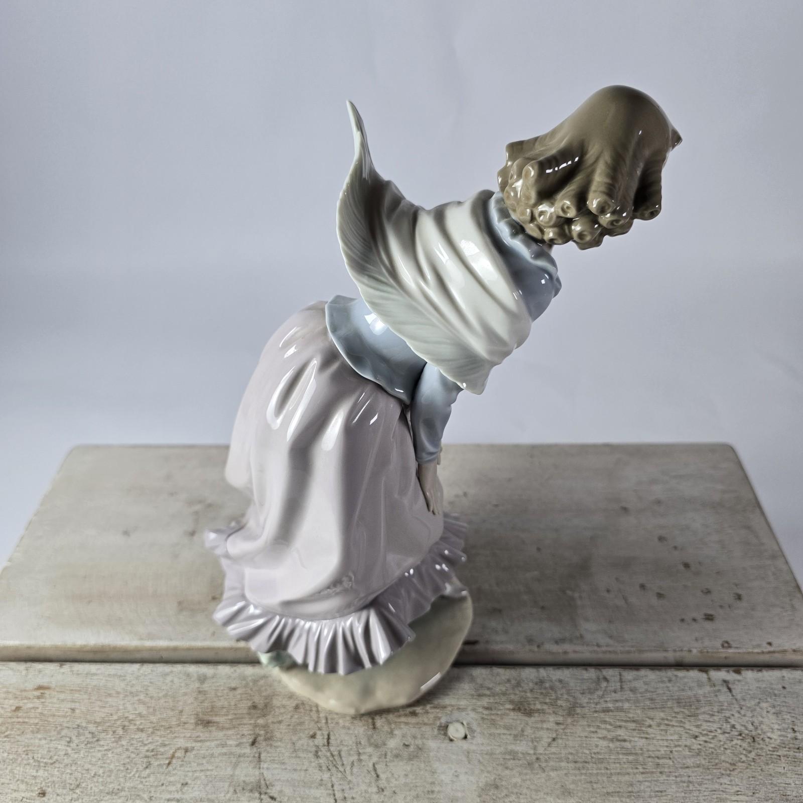 Rare Large Lladro 5061 March Winds – Excellent Condition