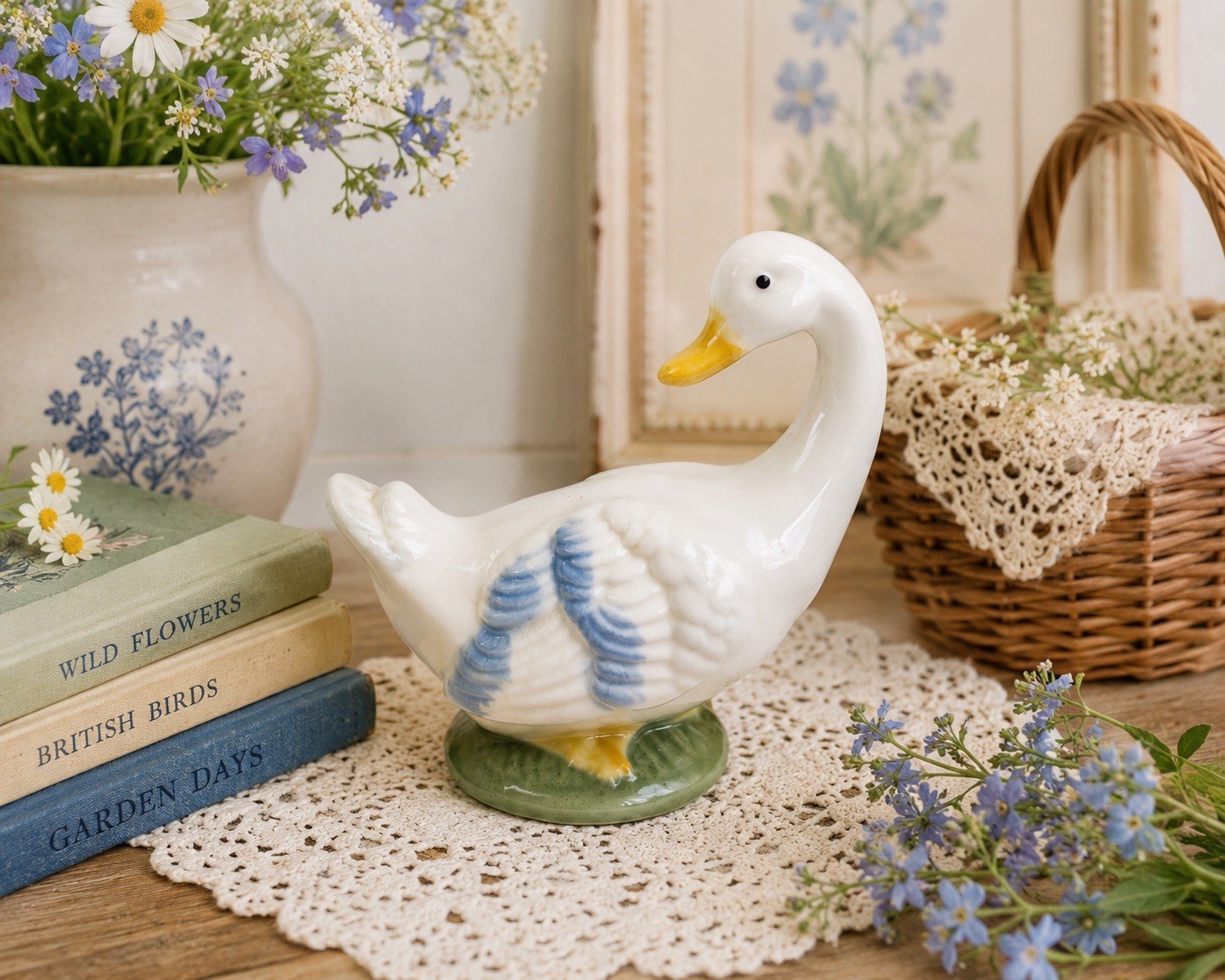 Vintage White Ceramic Goose Figurine Country Cottage Farmhouse Bird Decor 4”