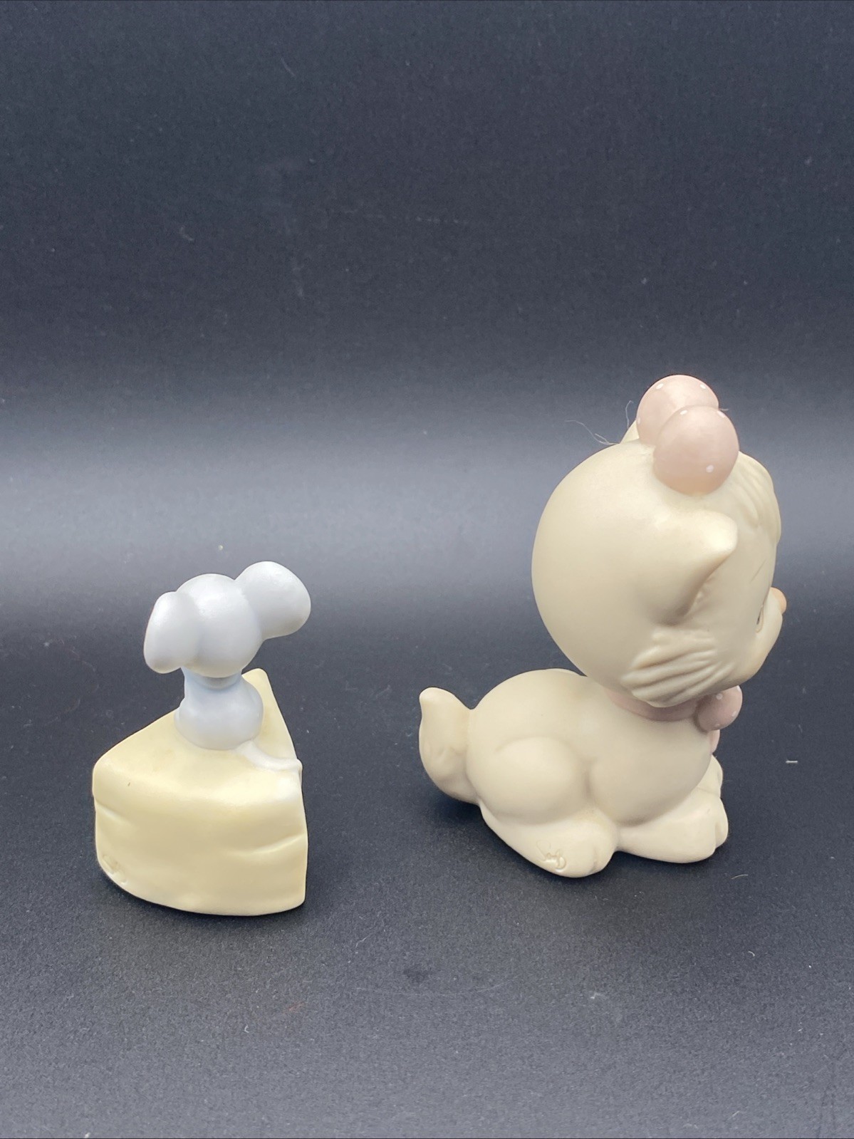 Precious Moments “Not A Creature Was Stirring” Mini Figurines Cat Mouse Cheese