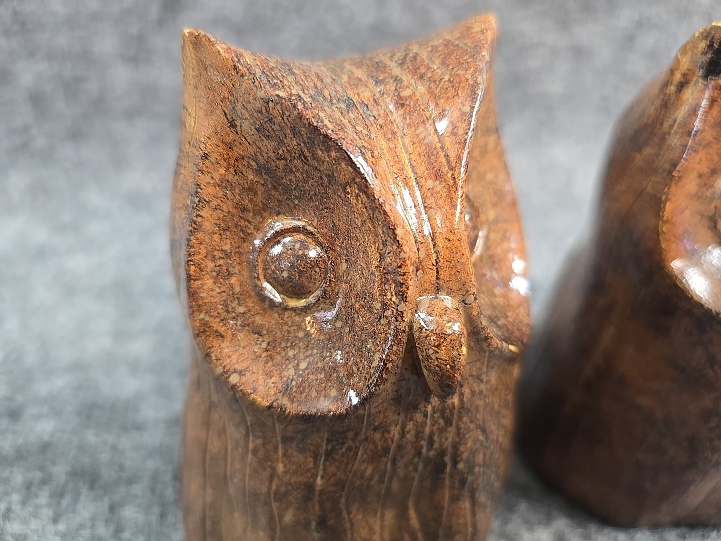 2 Vintage Resin Wood Owl Statues Brown 5 Inches Set