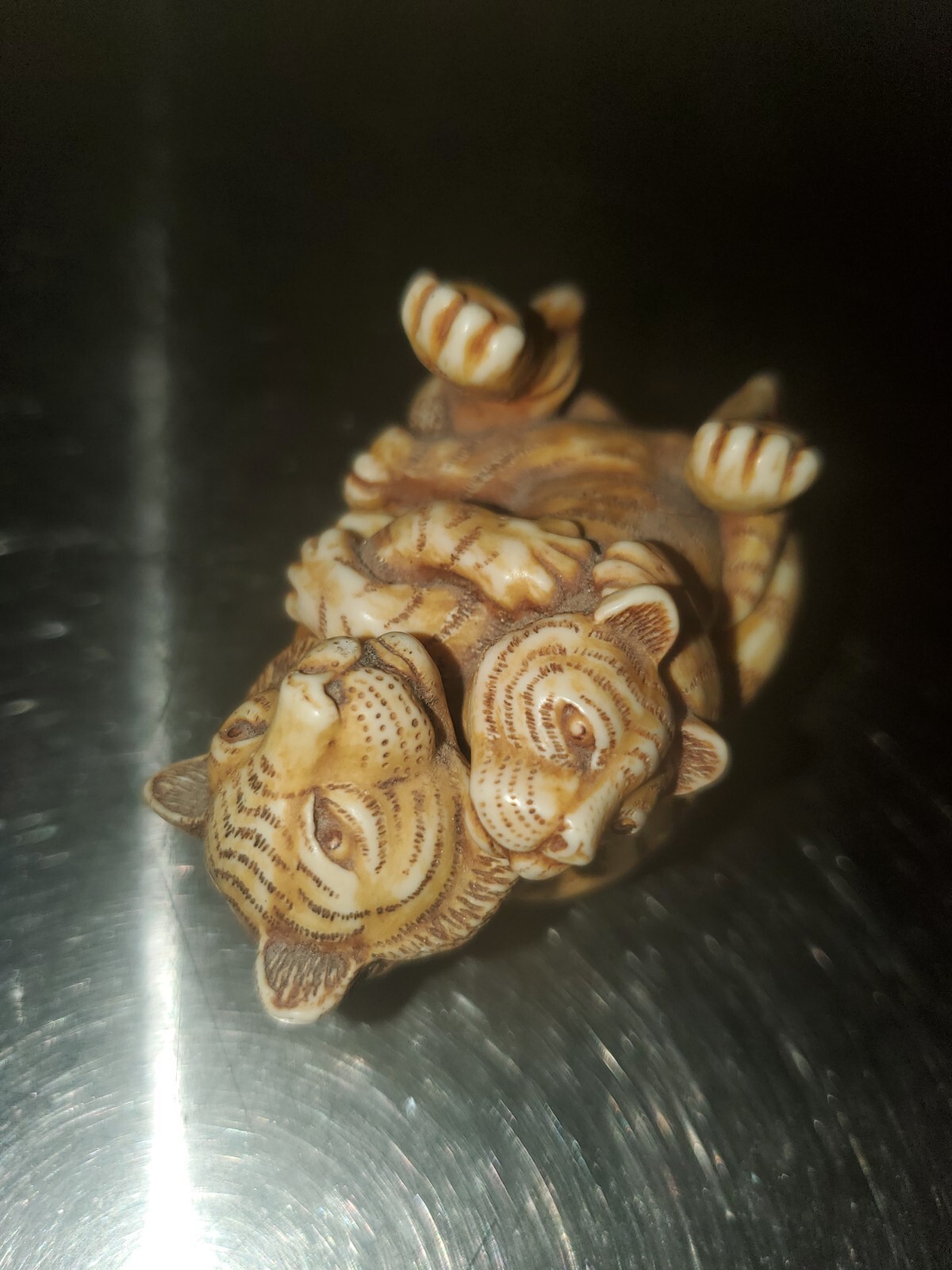 Vintage 1993 Harmony Kingdom “OF THE SAME STRIPE” Tigers Trinket Box Figurine