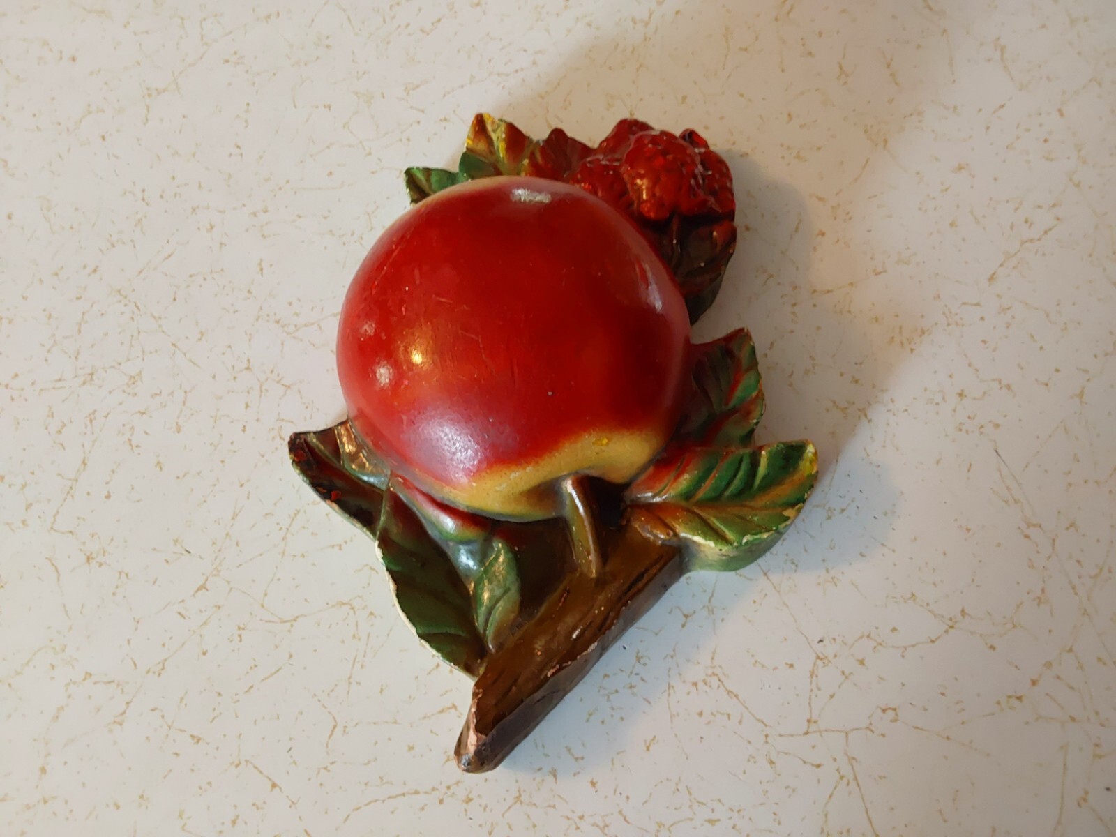 FRUIT Apple with Berries & Leaves Vintage STRING HOLDER