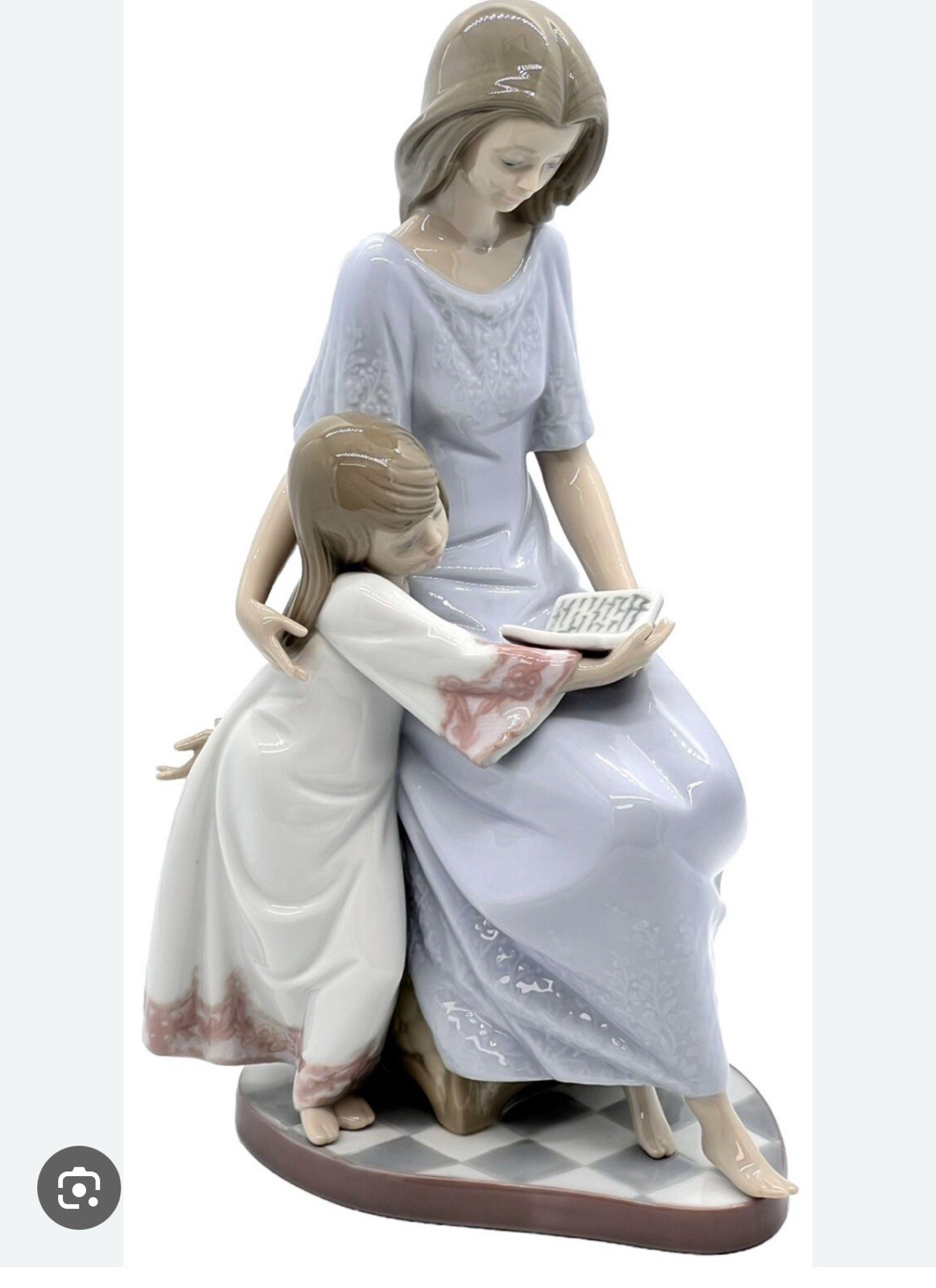Lladró #5457 “Bedtime Story” Mother and Daughter w/Original Box