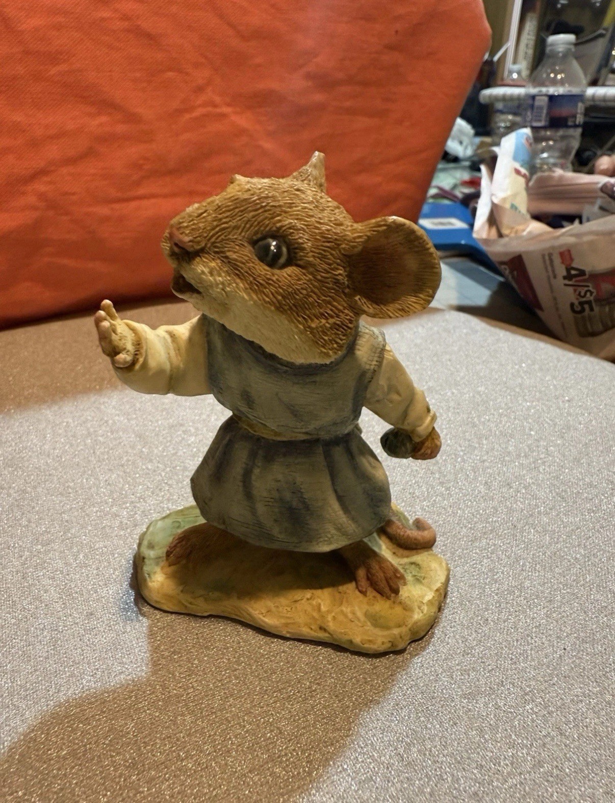 Redwall Figurine Brian Jacques Julie London Laterose. RARE Figurine No Box