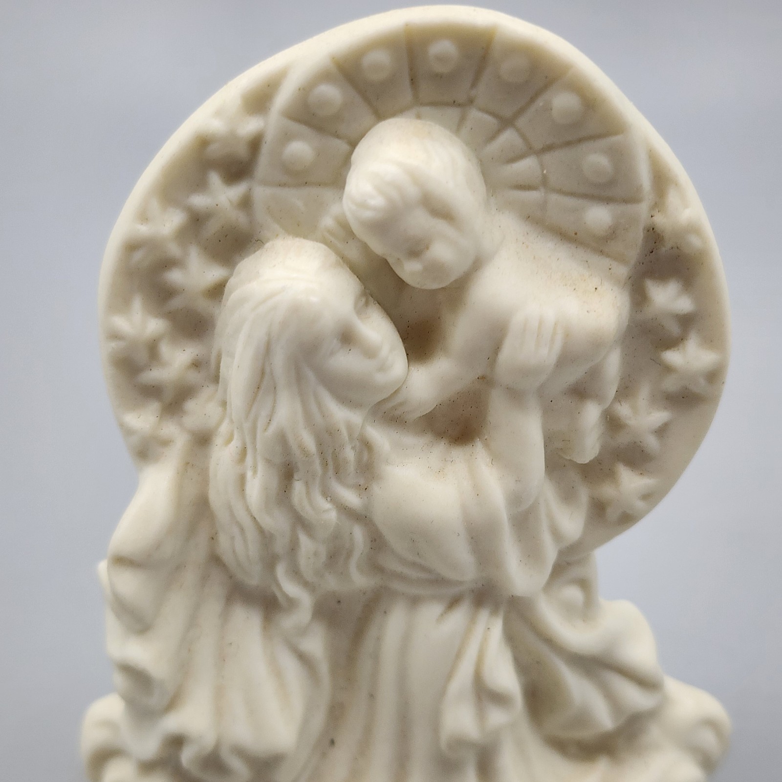 Madonna And Child By Autom in White Bisque – 4 1/4″ tall x 3 1/4″ – Nice