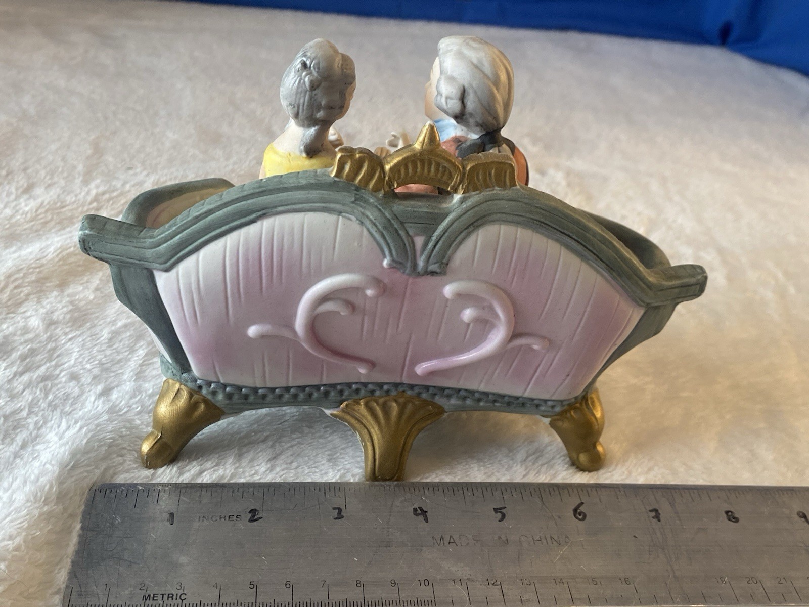 Victorian Couple Figurine Porcelain Carved Matte Sculpture Sofa Multicolor 5″