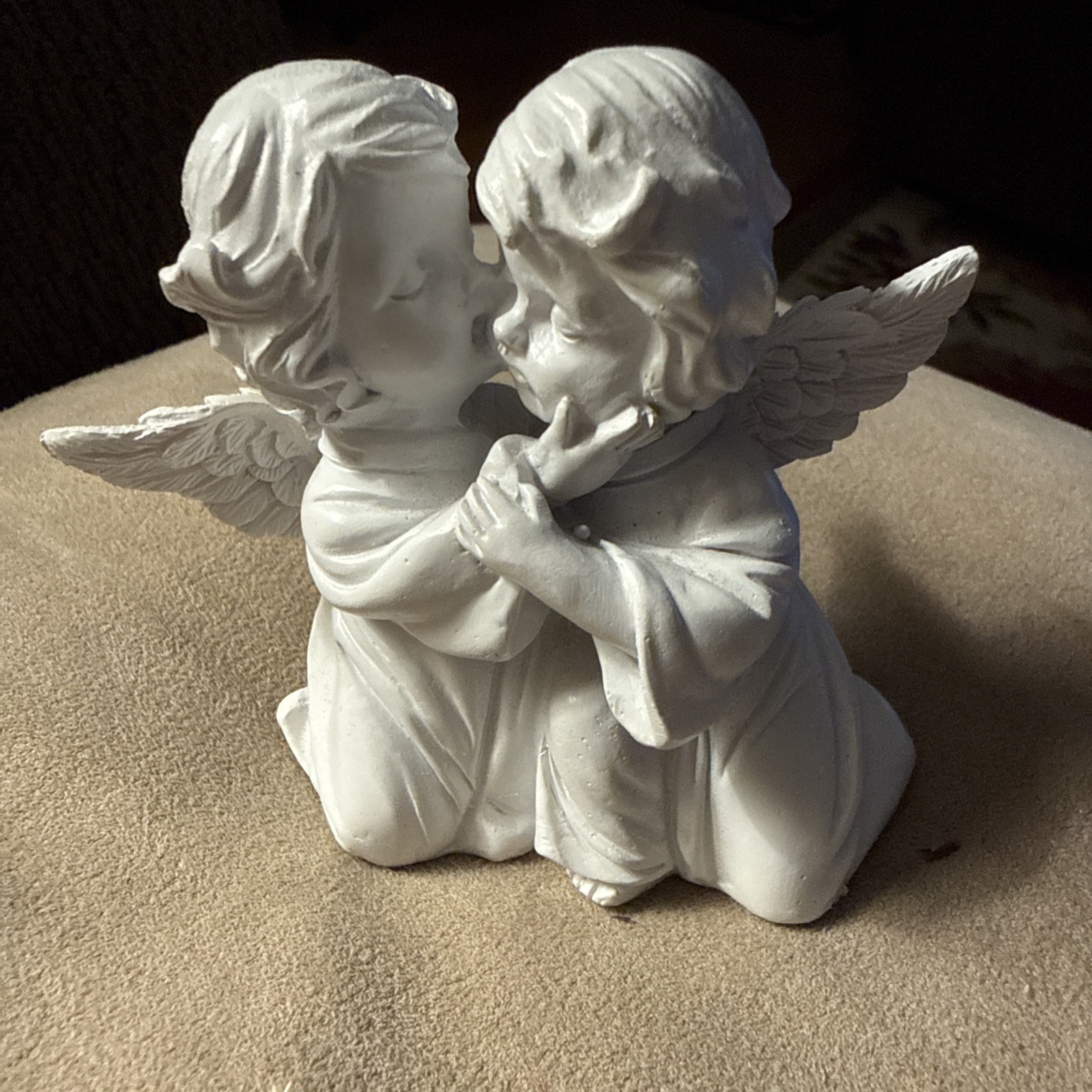 Adorable Two Angels Hugging And Kissing Together In One Ceramic Figurine