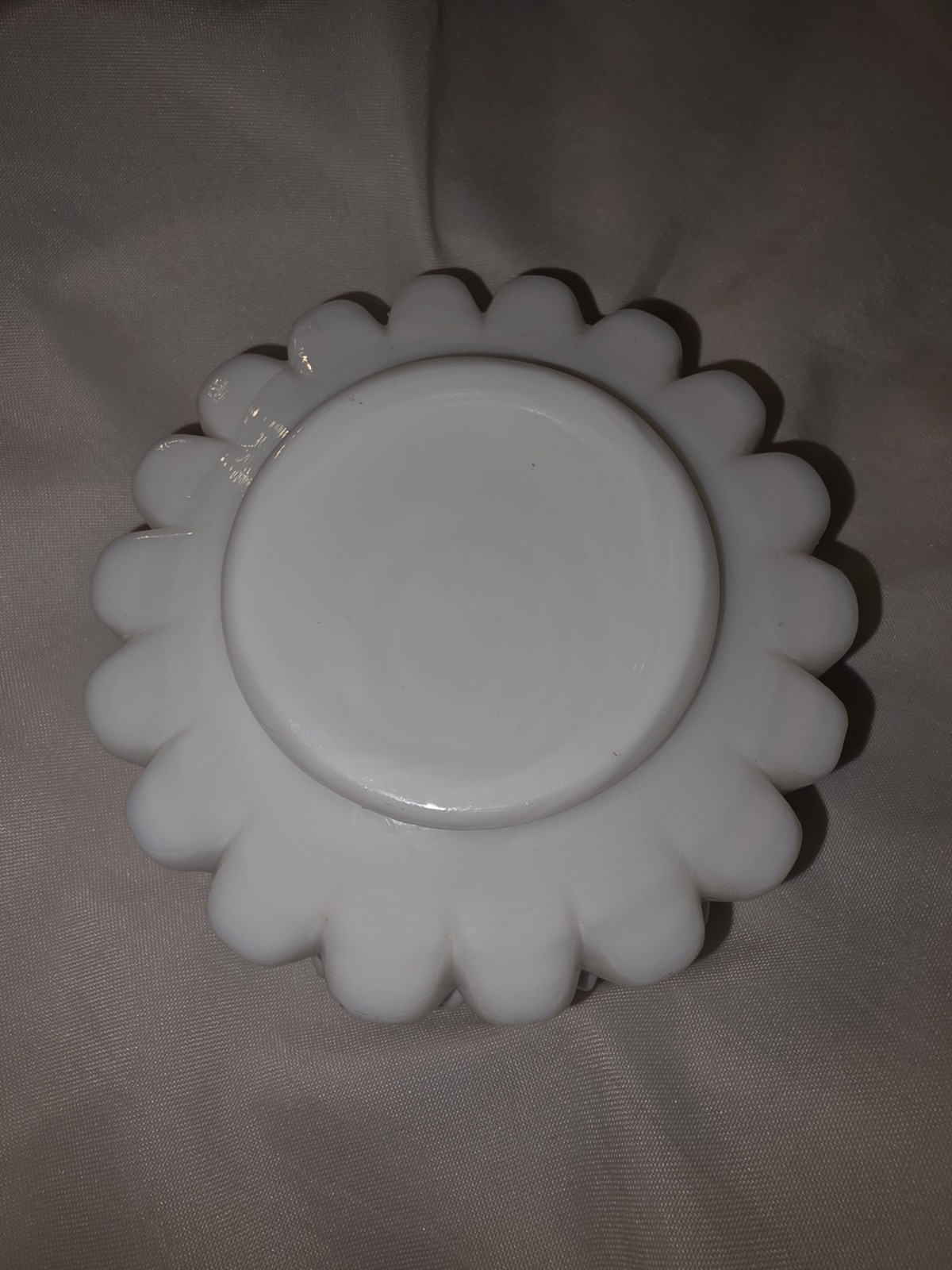 FENTON VINTAGE 1950s MILK GLASS HOBNAIL & THUMBPRINT 4.5″W 2″W