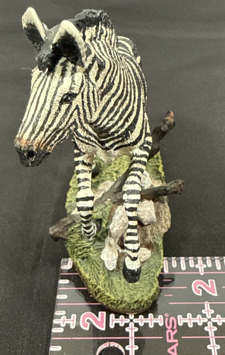 Franklin Mint 1987 Equus Zebra Wildlife Preservation Figurine
