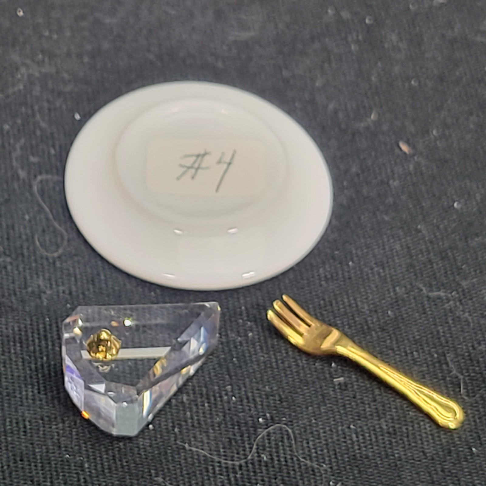 SWAROVSKI Crystal Memories Classics “CAKE PLATE” NIB /2c4