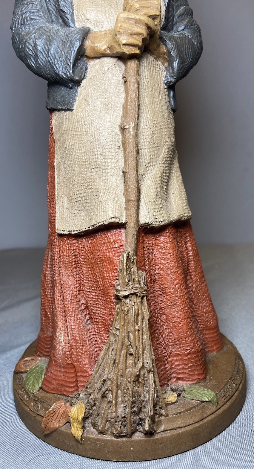 MINT Vintage Tom Clark Figurine EBBIE African American Sweeping Woman Limited Ed