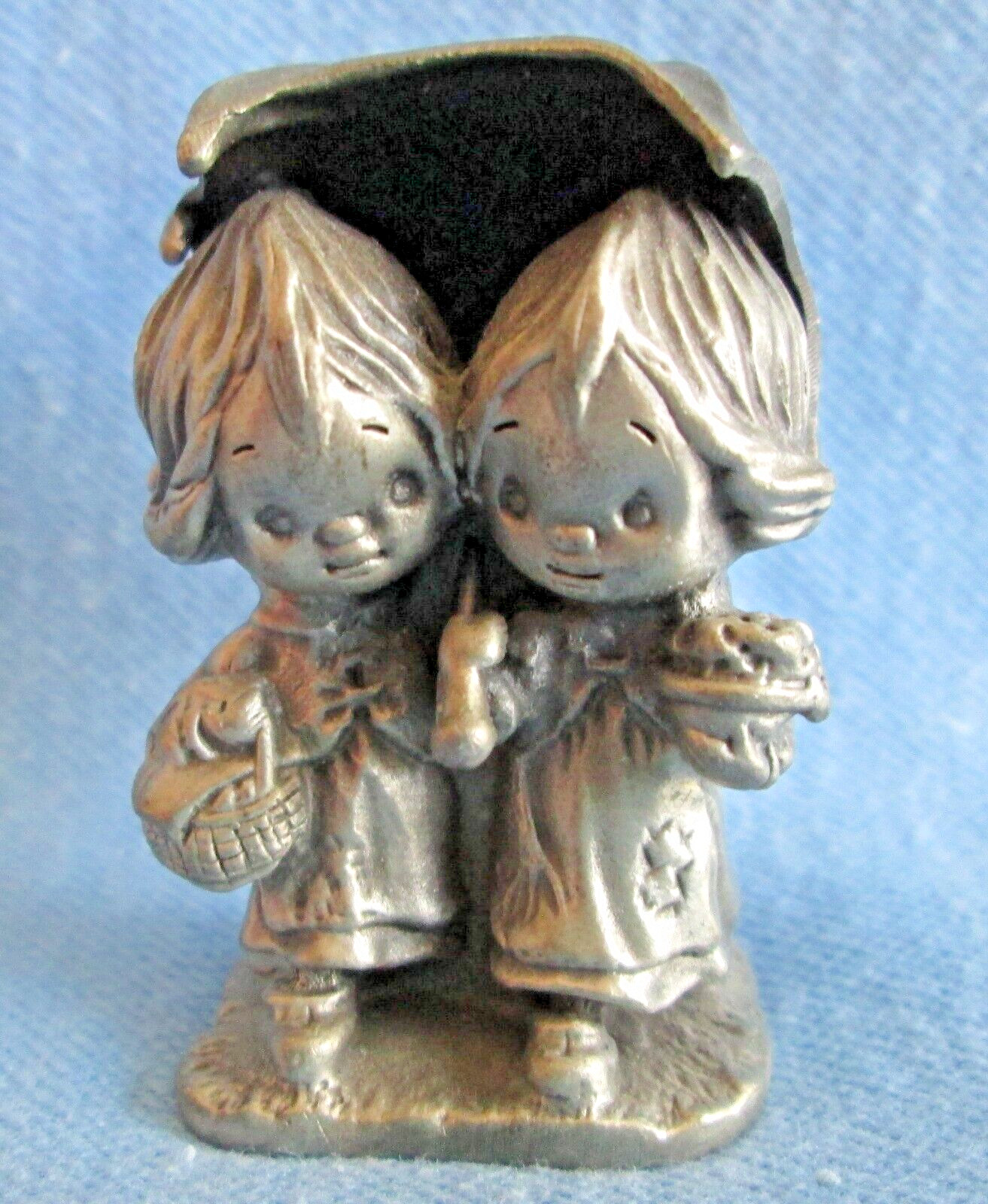 Children Umbrella FRIENDSHIP is for SHARING 1977 Hallmark Little Gallery Pewter