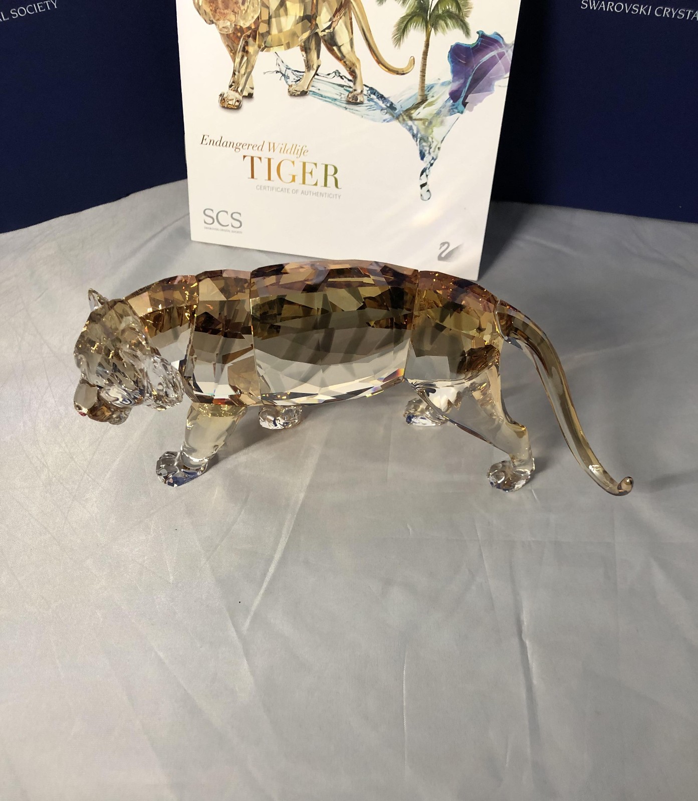SWAROVSKI TIGER SCS ANNUAL EDITION 2010 1003148 – NEW IN BOX WITH COA, RETIRED