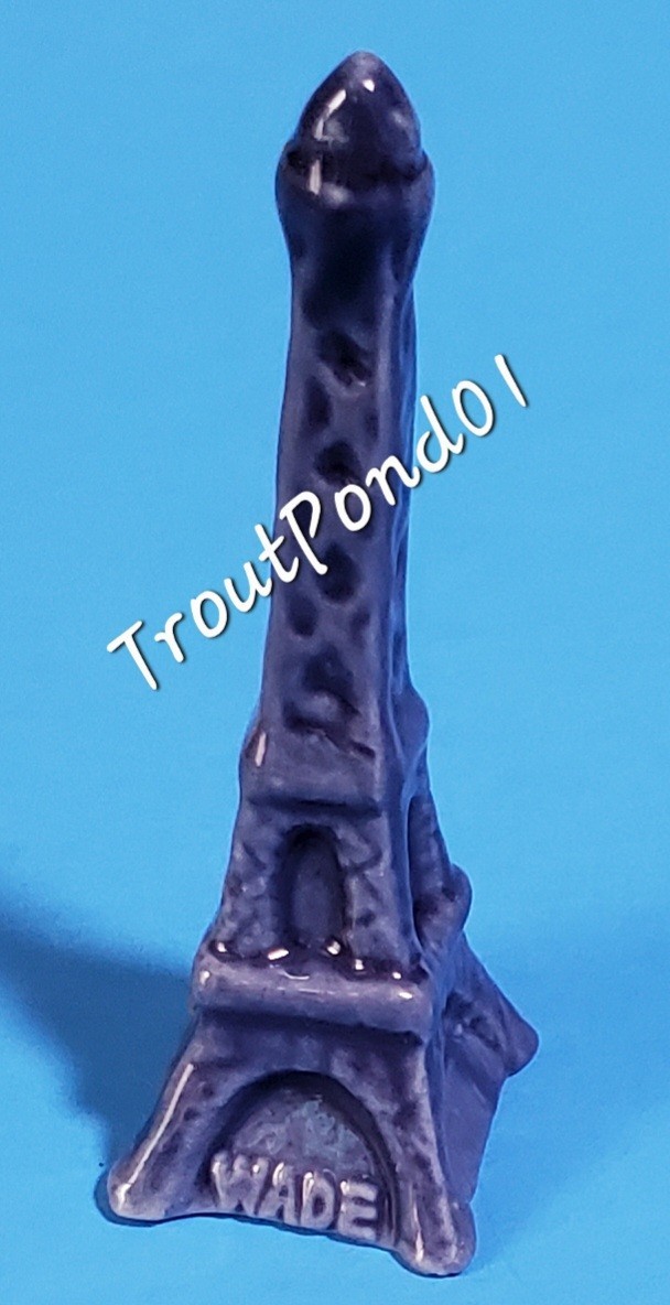 Wade Red Rose Tea Monuments of the World Figurine Leaning Eiffel Tower New NIP