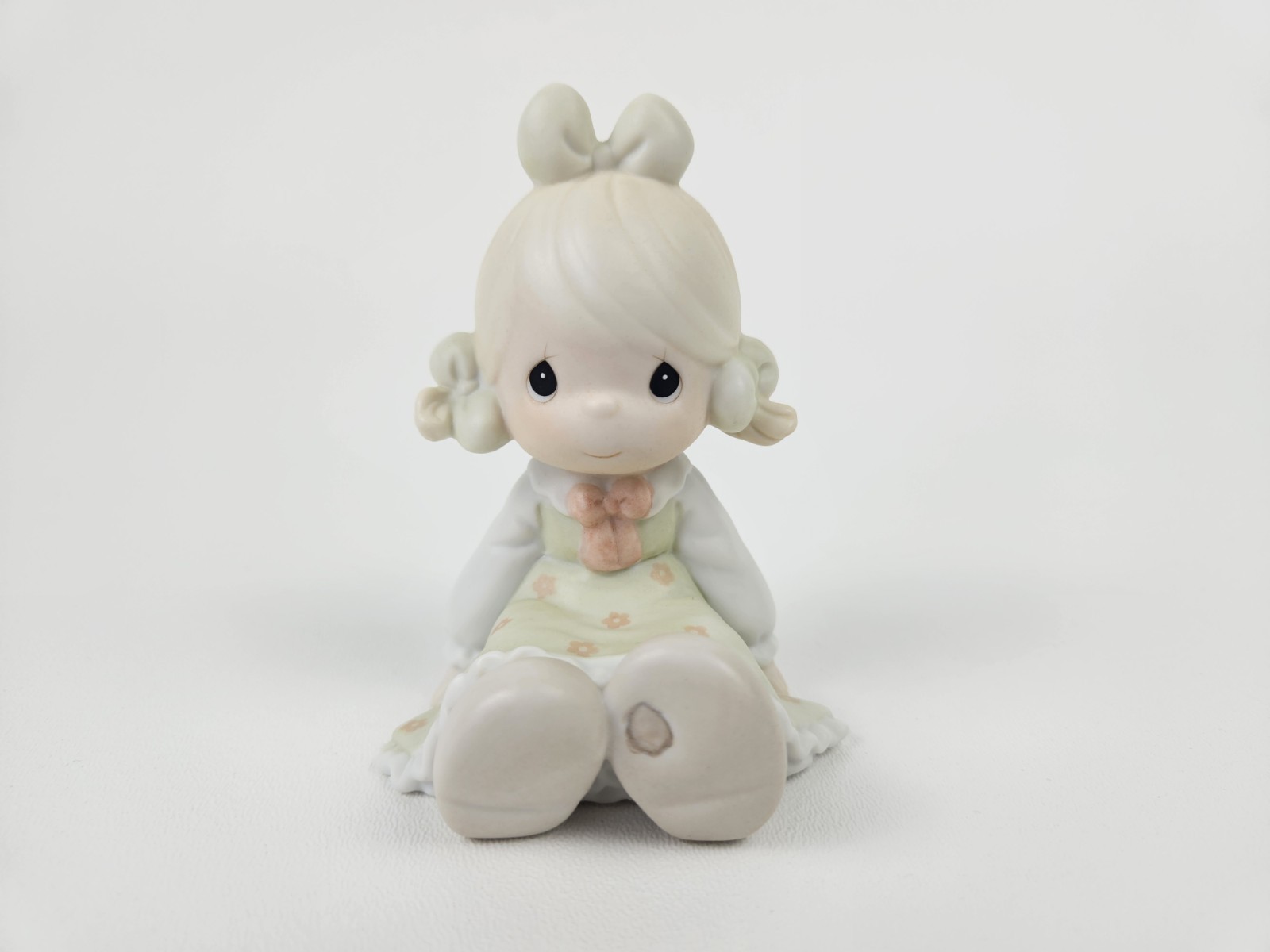 Precious Moments “Bless Your Soul” 1994 Figurine # 531162