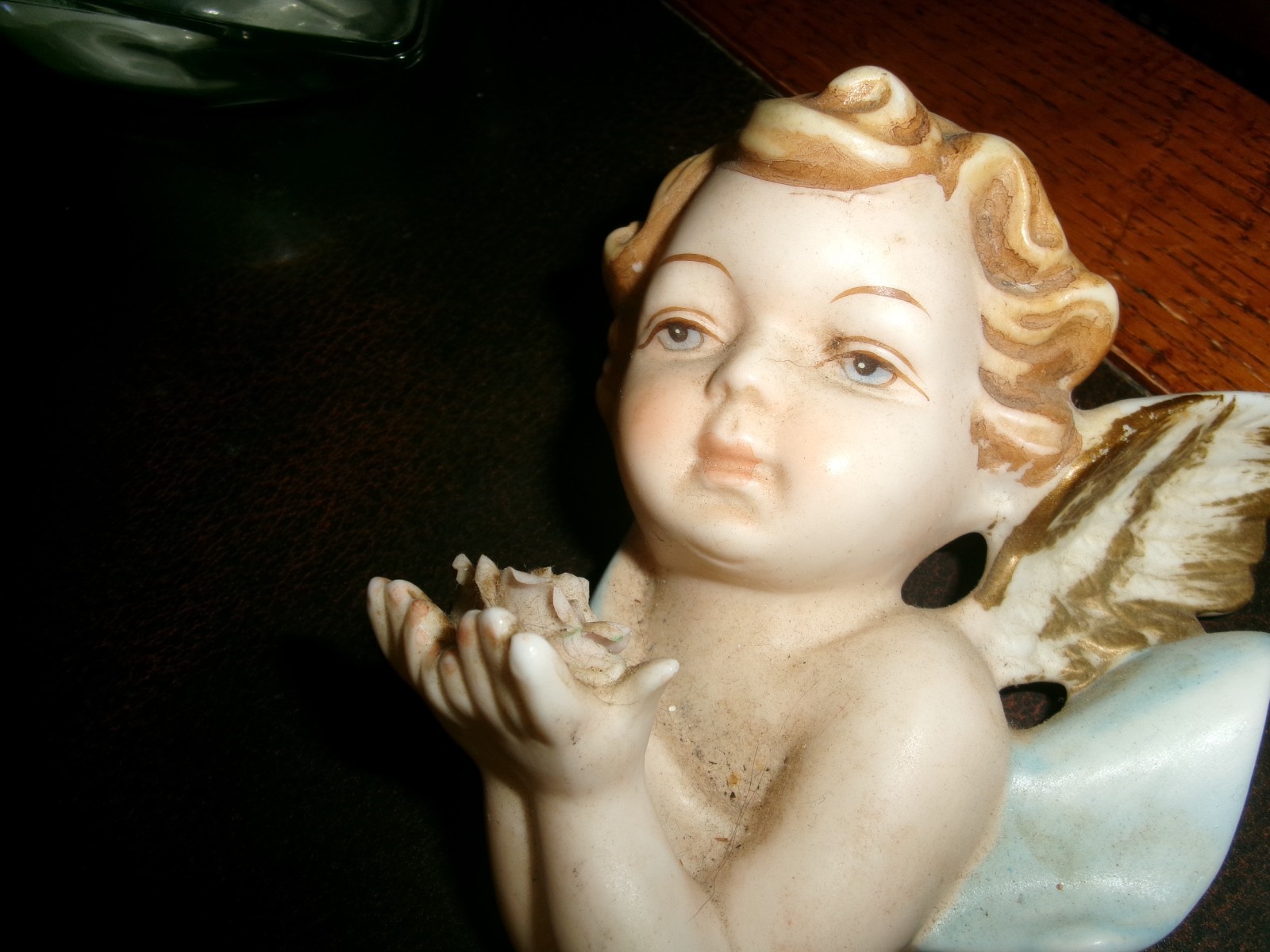 Vintage Angels ~2 Ardco Figurines Holding Flower – Wall hanger