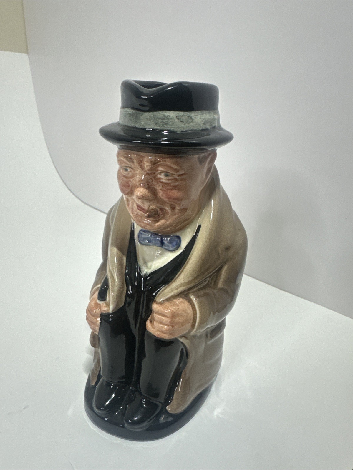 Royal Doulton Winston Churchill Medium 5 1/2″ Toby Jug D6172 England Base Mark